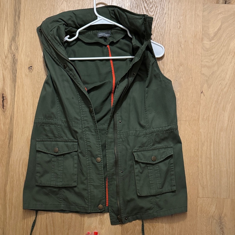 Market & Spruce Olive Hooded Vest with Orange Detail